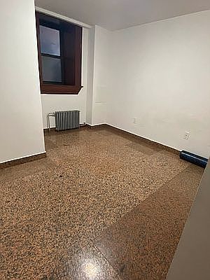 5th image of 108 E 97th St #B