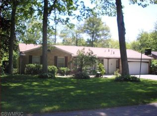 4860 Curwood Ave SE, Kentwood, MI 49508