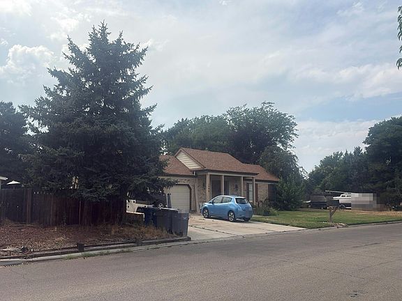 3rd image of 1599 S Oriole Way