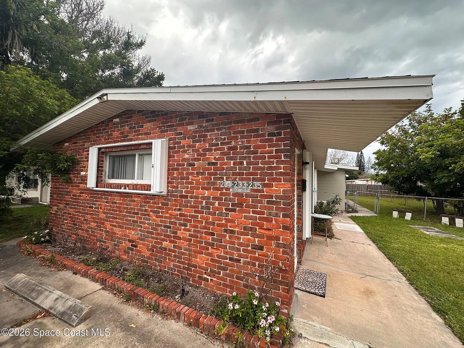 231 Woodland Ave — Photo 2