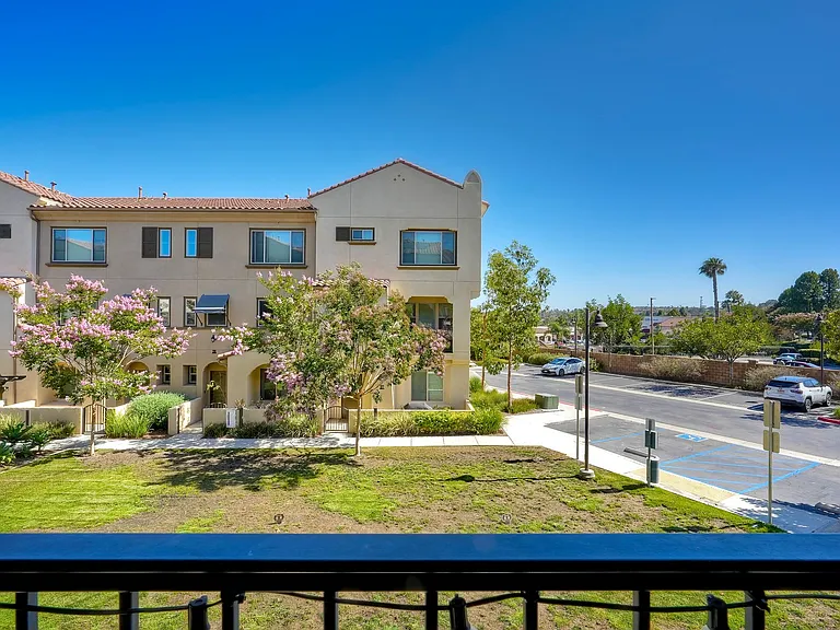 1576 Castillo Way — Photo 36