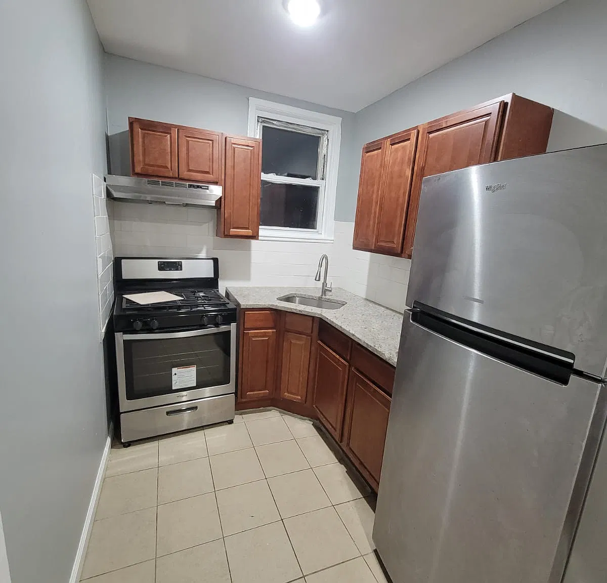 28 Wakeman Ave — Photo 1