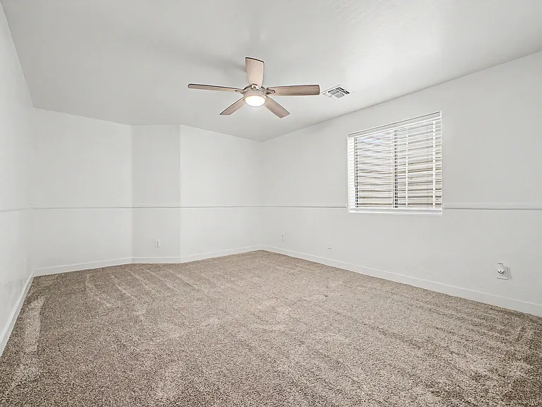 3533 E Joseph Way — Photo 31