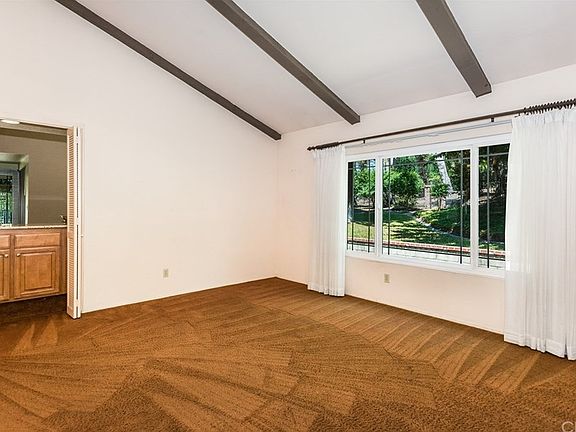 5th image of 5920 Layton St