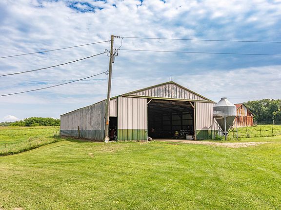 3rd image of 15941 County Road T