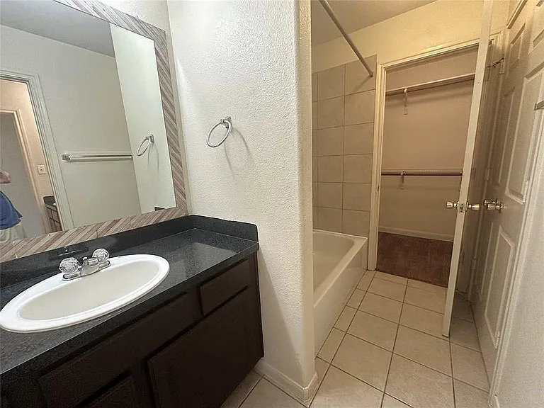 1408 Bergin Ct #B — Photo 10