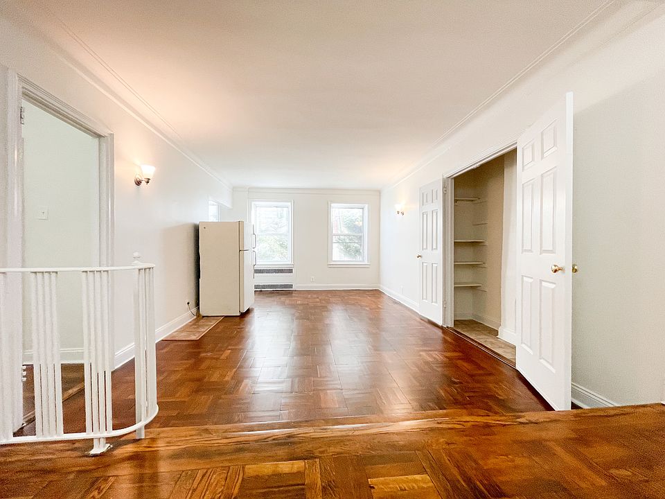 2nd image of 12220 Ocean Promenade APT 5L