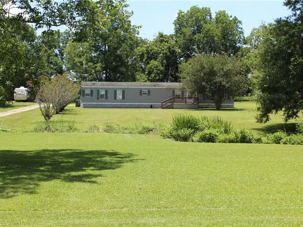 196 Credeur Rd, Pineville, LA 71360