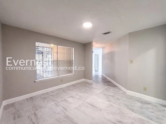 1334 Willersley Ln — Photo 12