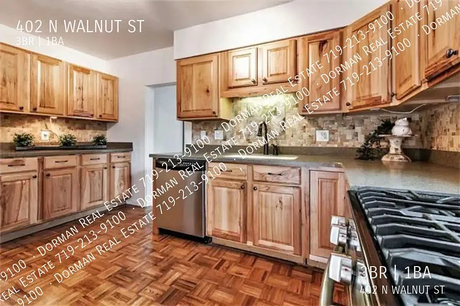 Beautiful downtown bungalow! — Photo 4