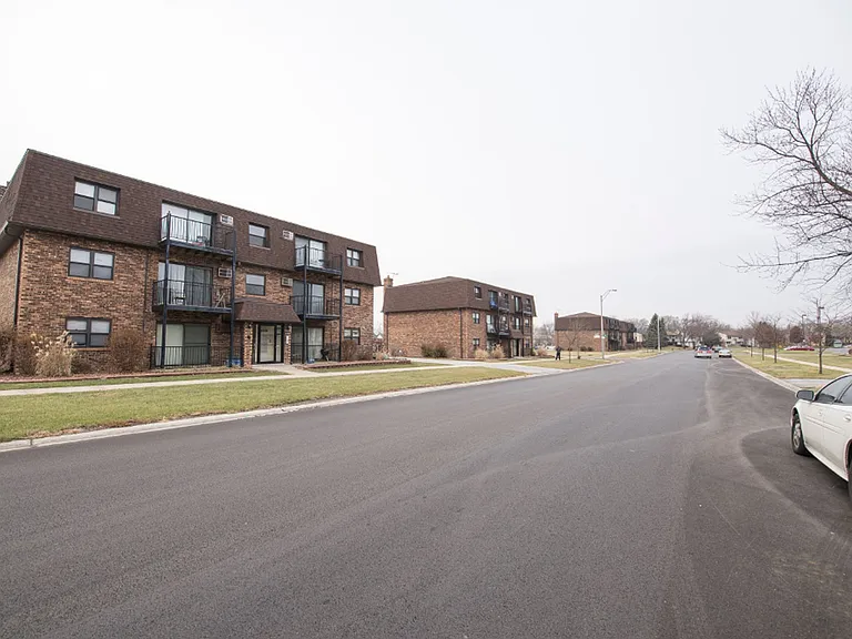 21837 Jeffrey Ave — Photo 17
