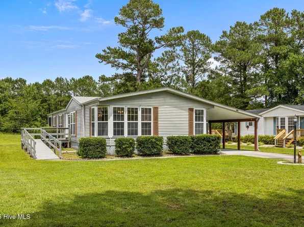 619 Outrigger Court, Hampstead, NC 28443