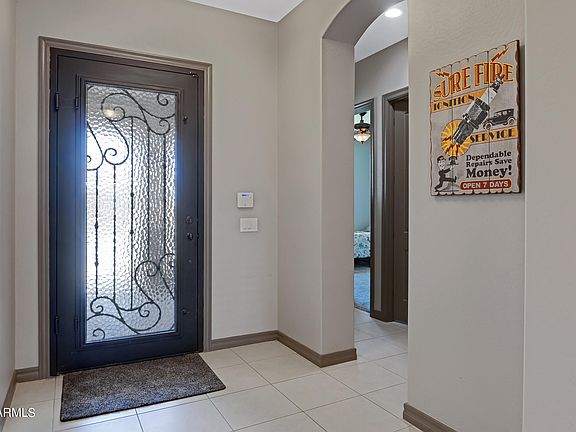5th image of 1059 W PAGODA Avenue