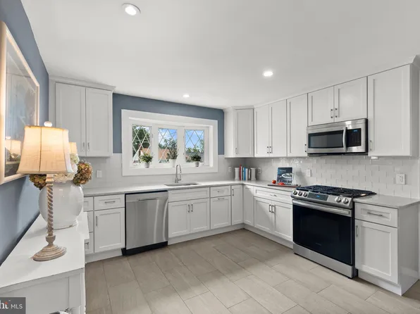 103 S Jenkins St, Alexandria, VA 22304