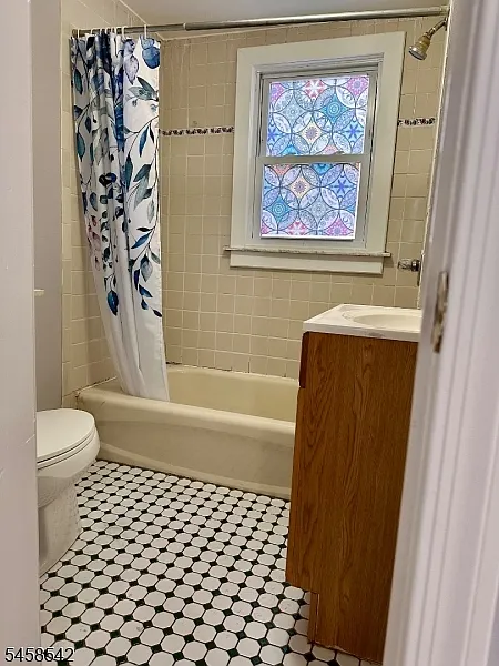 1 bed, 1.0 bath, $1,800 — Photo 4