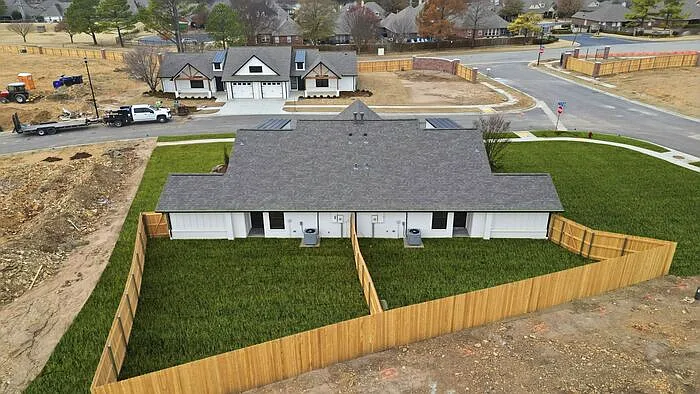 3427 N Ironwood Ave — Photo 35