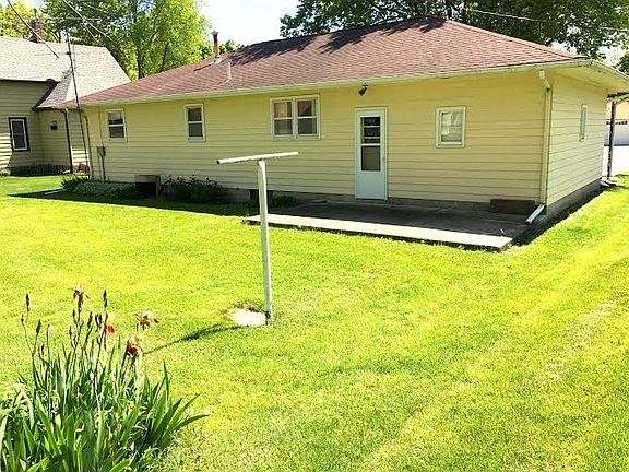 2nd image of 306 Bishop Ave