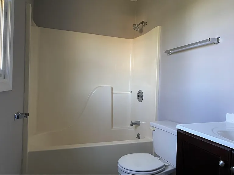 1306 Baxter St — Photo 10