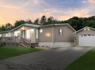 15 Anita St, Sabattus, ME 04280