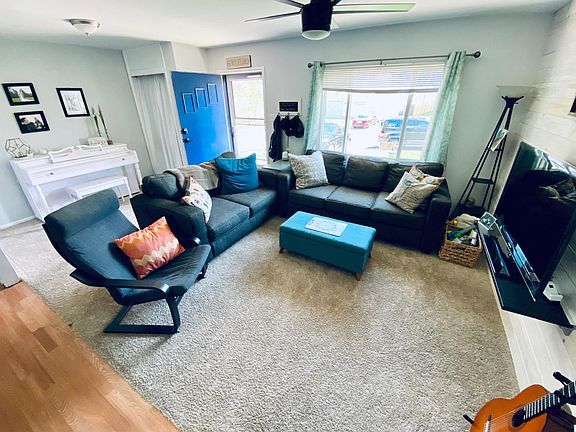 Living Room w\ Open Floor Plan