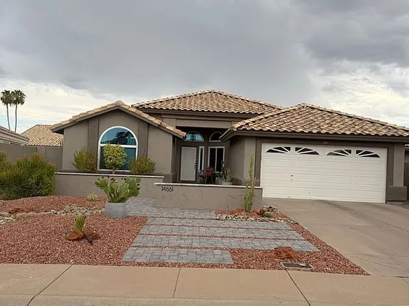 14661 W Fox Tail Dr, Surprise, AZ 85374