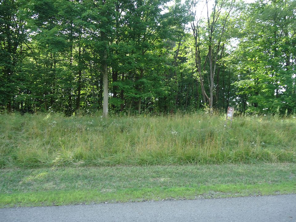 1st image of 1050 Camelot Dr