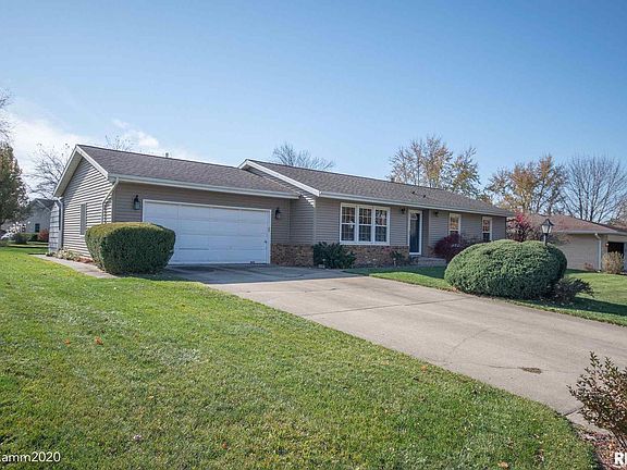 2nd image of 506 W Gloria Dr