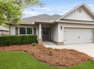 379 Whitman Way, Freeport, FL 32439