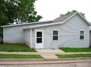 201 Farwell St, Ridgeway, WI 53582