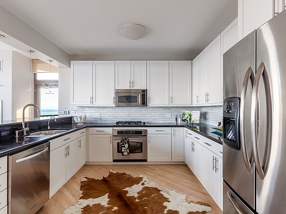 4th image of 530 N Lake Shore Dr APT 1705