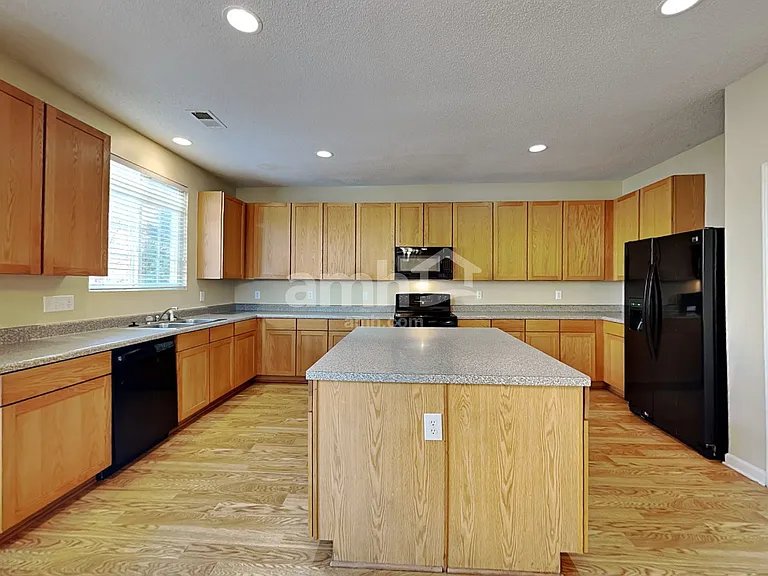 6005 Ricker Rd — Photo 3