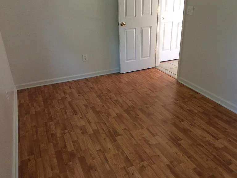128 Wellington St — Photo 5