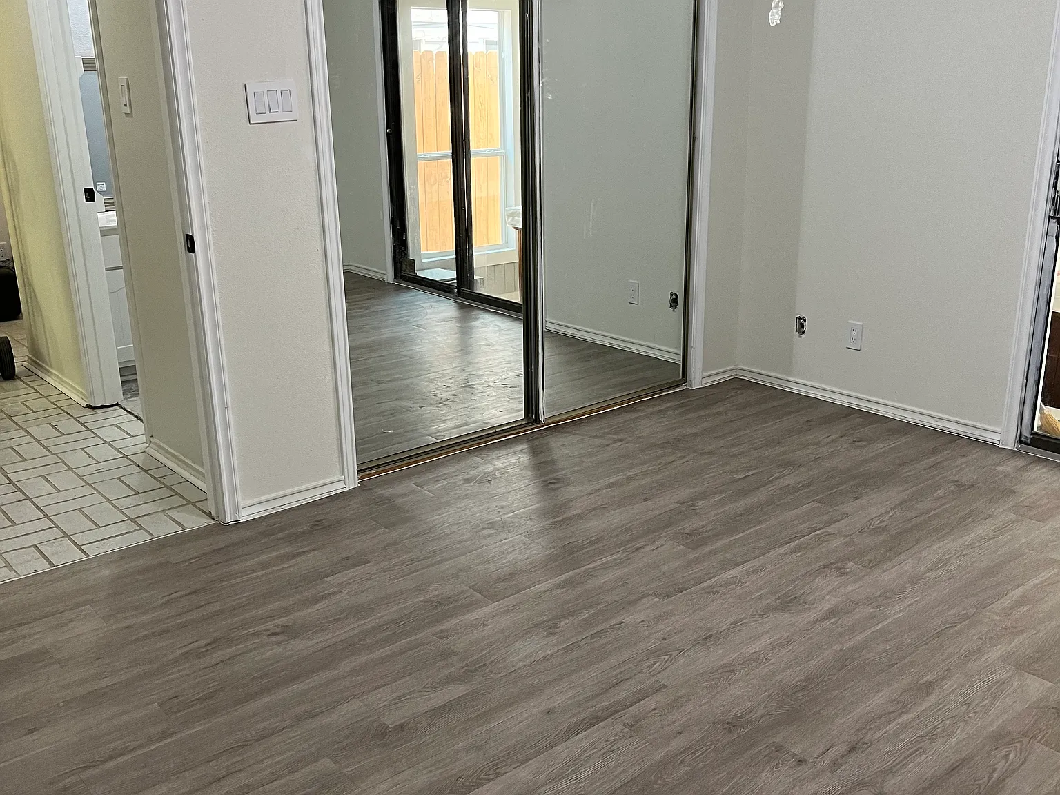 2 bed, 1394 sqft, $1,600 — Photo 4
