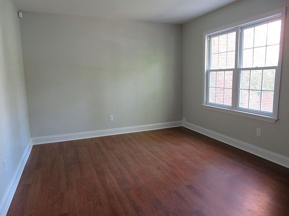 2nd image of 1205 London Company Way