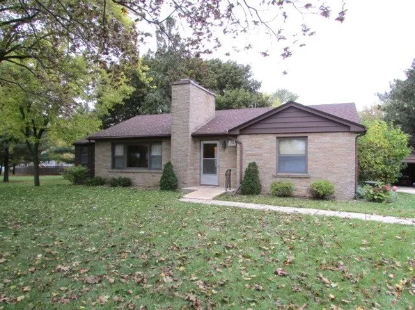 13 Margaret Ave, Fort Atkinson, WI 53538