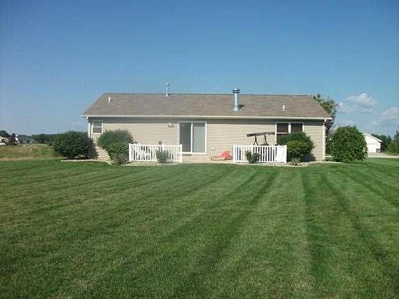 5th image of 58875 Huntly Ct
