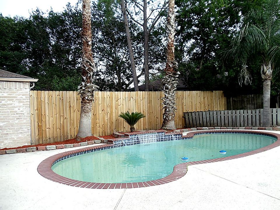 1st image of 16235 Grassy Creek Dr