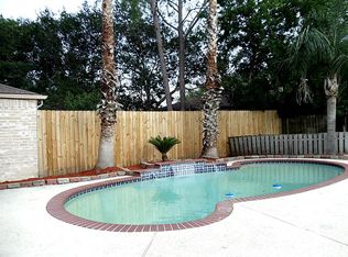 16235 Grassy Creek Dr, Houston, TX 77082