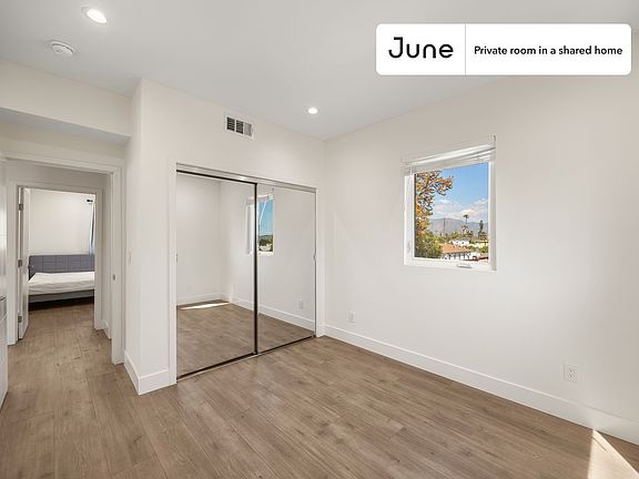 3rd image of 5637 Riverton Ave #A