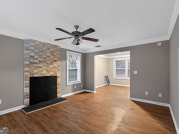 4th image of 6300 Creekford Ln