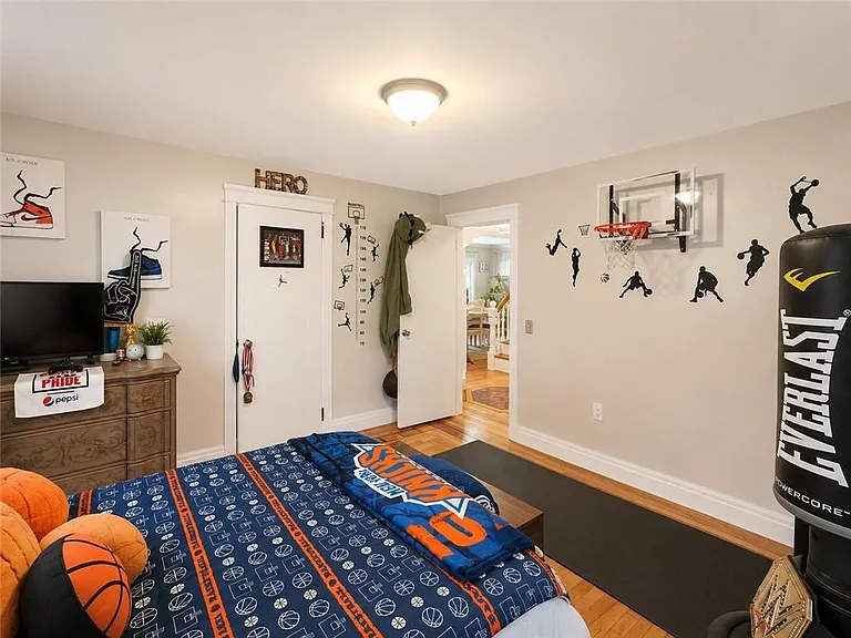 196 Fruit Hill Ave — Photo 11