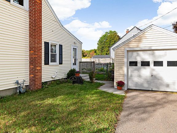5th image of 416 Porters Point Road