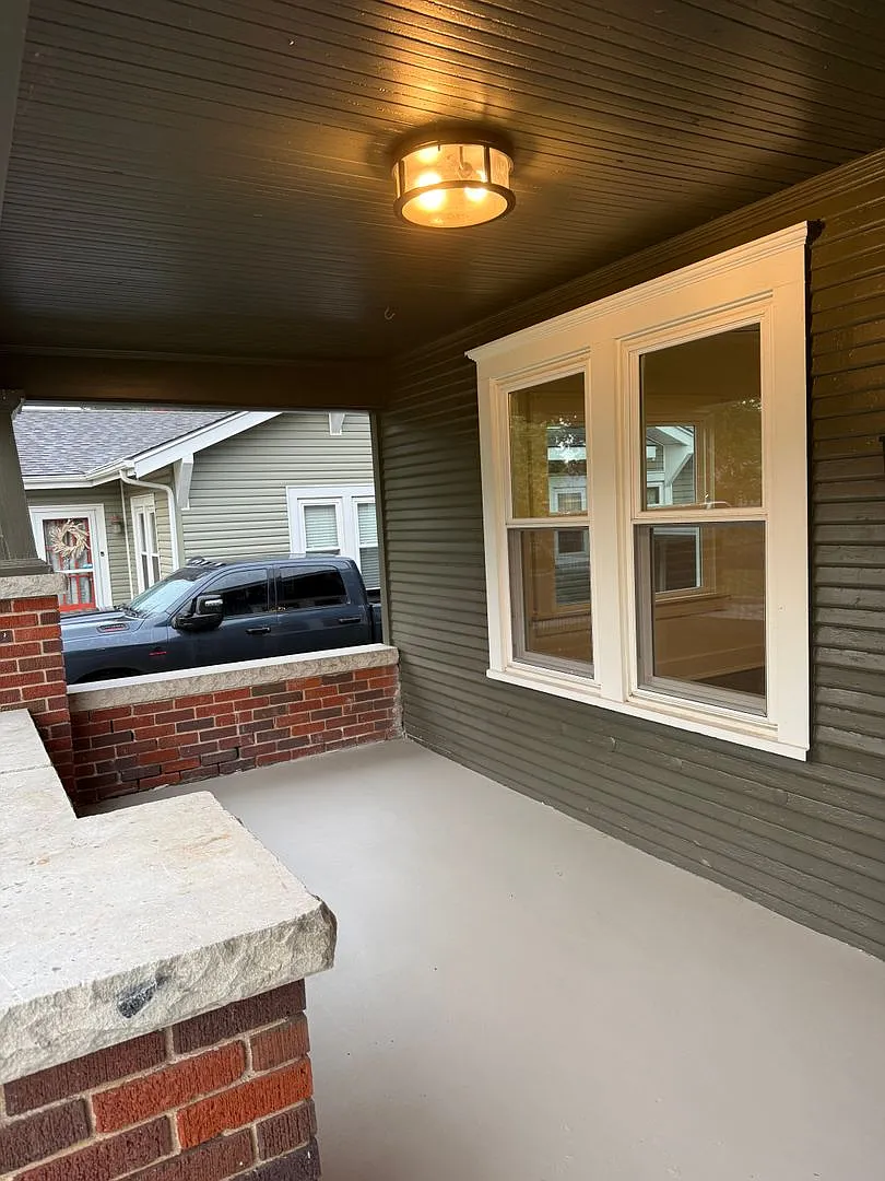 Charming Renovated Craftsman Bungalow — Photo 2