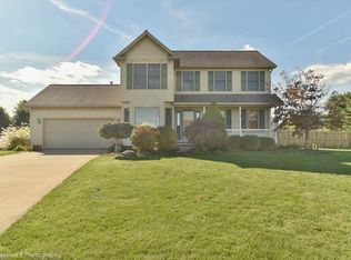 1988 Settlers Ln, Uniontown, OH 44685