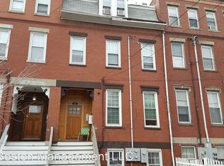 36 Hawthorne St #9889409, Chelsea, MA 02150