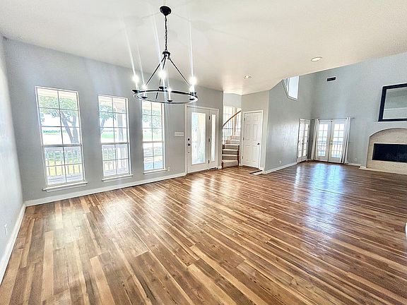 5th image of 3276 County Road C2300