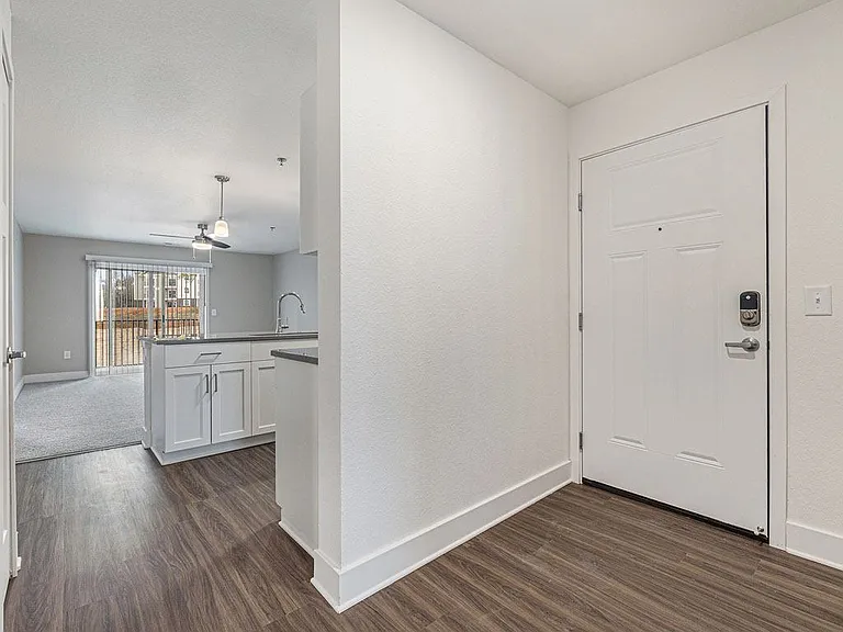 Eagle Ridge Apartment Homes — Photo 23