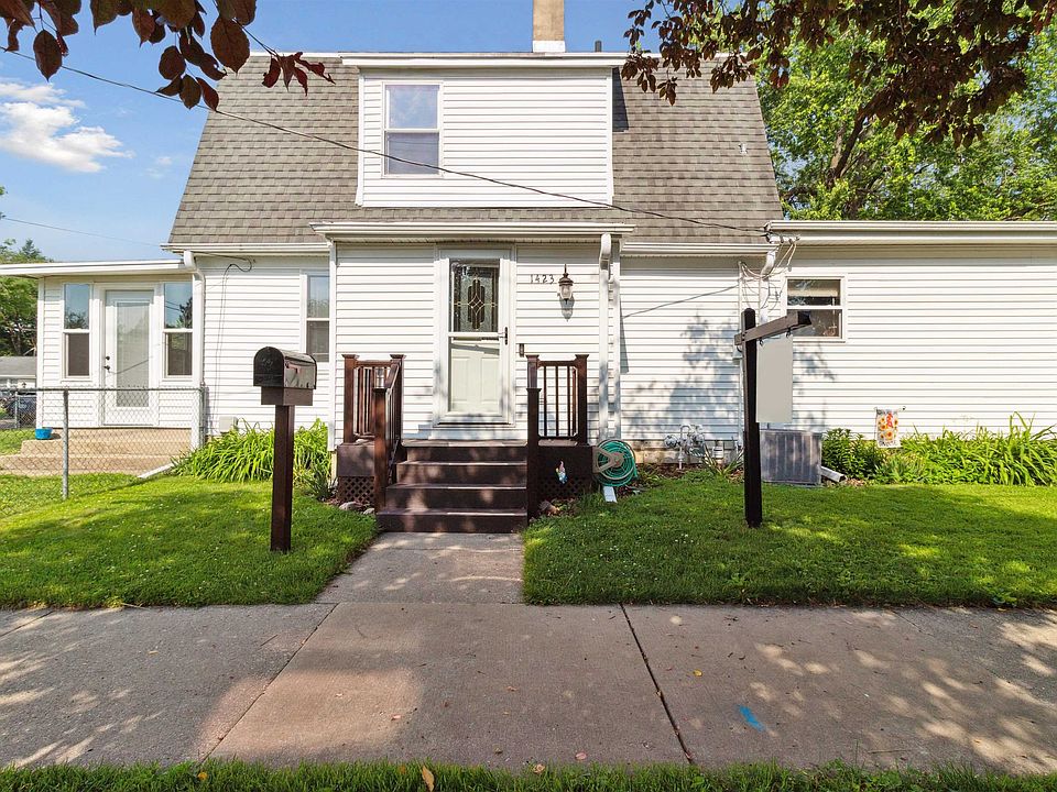 1st image of 1423 Clark St