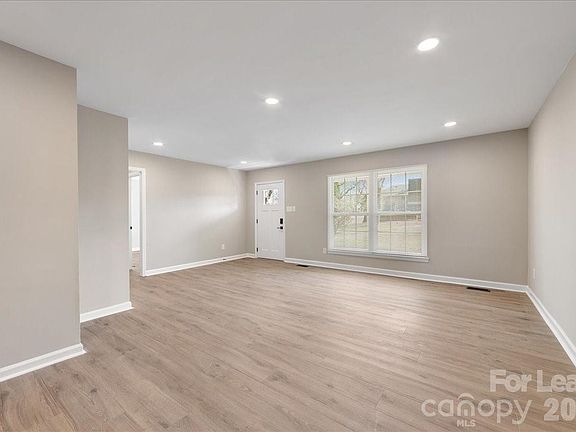 4th image of 4700 Walden Ct