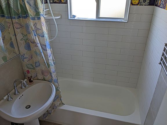 5th image of 3868 Mission Blvd #3872